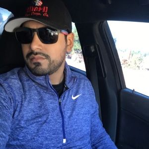 Meet your Posher, Omar